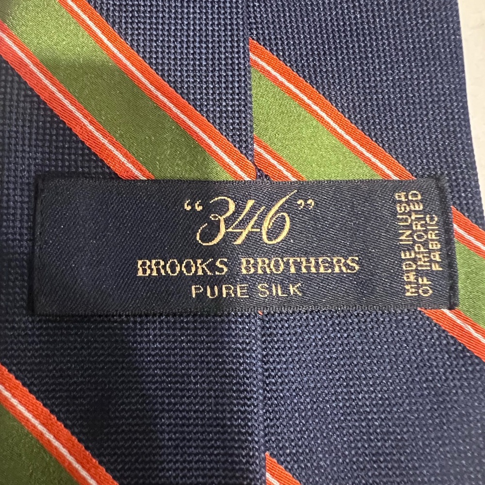 Brooks Brothers silk tie. Authentic. Like new condition